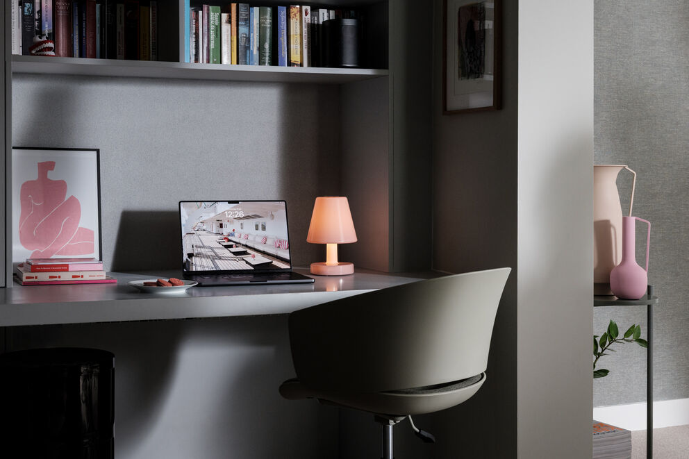 Lámpara de Mesa Portátil LED Fatboy Edison the Ambiance Rosa Suave Lámpara de Mesa Portátil LED Fatboy Edison the Ambiance Rosa Suave